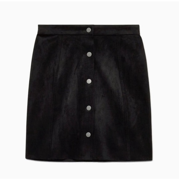Aritzia/Wilfred free button front suede mini skirt - Picture 7 of 10